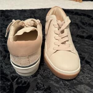 Dolce Vita Harrison tan tweed sneaker with silver accents